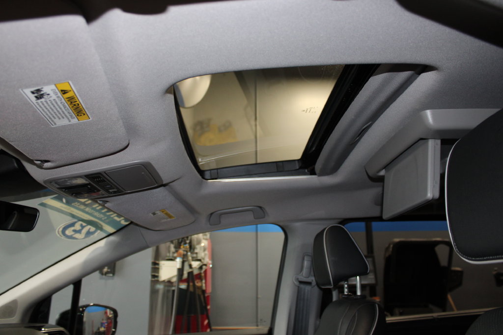 Used 2023 Honda Odyssey Elite image 26
