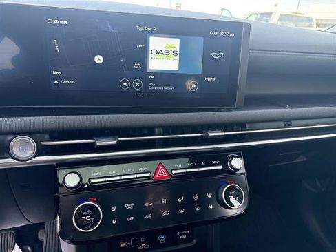 Used 2025 Hyundai Tucson Limited image 19