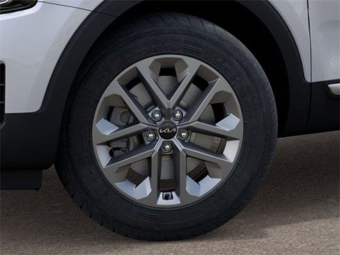 New 2025 Kia Telluride LX image 9