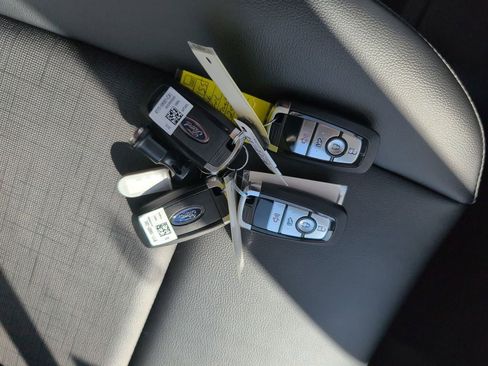 New 2026 Ford Transit 250 148 Medium Roof w/ Load Area Protection Package image 31