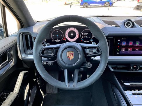 Certified 2026 Porsche Cayenne GTS AWD/4WD image 15