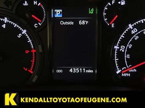 Certified 2023 Toyota 4Runner SR5 Premium w/ Moonroof Package AWD/4WD image 13