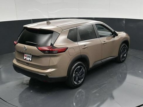 Used 2025 Nissan Rogue SV FWD image 44
