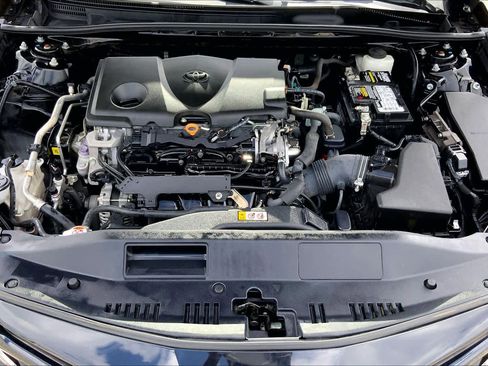 Used 2020 Toyota Camry SE FWD image 31