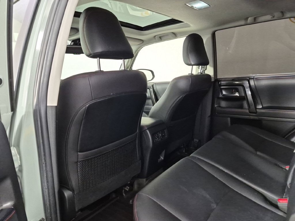 Used 2023 Toyota 4Runner TRD Off-Road Premium w/ Moonroof Package AWD/4WD image 34