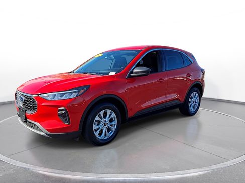 Used 2024 Ford Escape Active FWD image 4