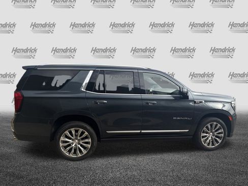 Used 2021 GMC Yukon Denali w/ Denali Premium Package image 11