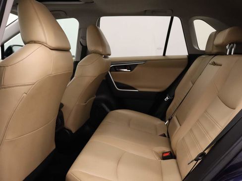 Used 2023 Toyota RAV4 Limited image 16