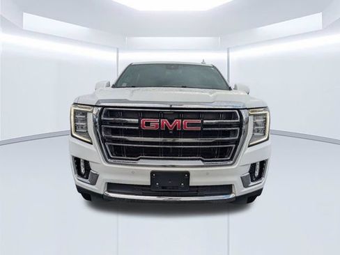 Used 2023 GMC Yukon XL SLT w/ SLT Luxury Package RWD image 9