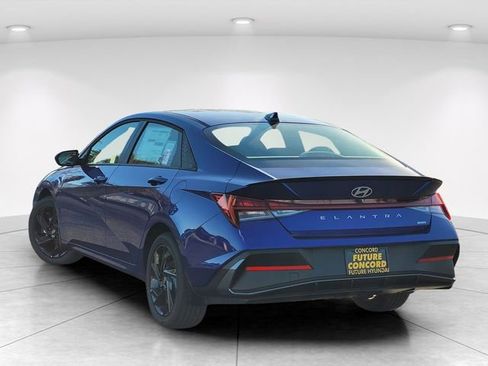 New 2026 Hyundai Elantra Sport FWD image 5