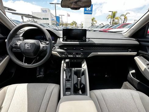Used 2024 Honda Accord EX image 19