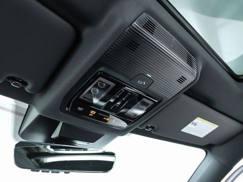 New 2026 Volkswagen Tiguan SE R-Line image 26