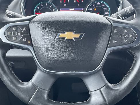 Used 2023 Chevrolet Traverse LT image 10