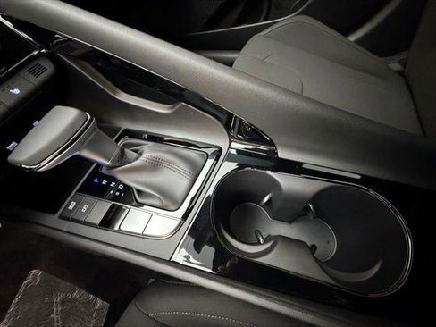 New 2026 Hyundai Elantra SEL Sport image 17