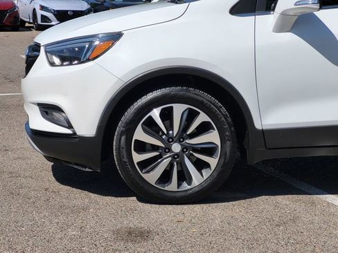 Used 2020 Buick Encore Essence FWD image 6