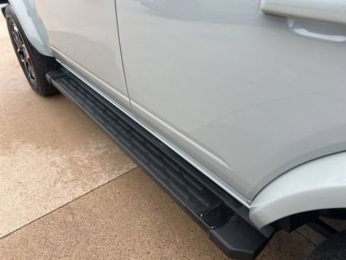 Used 2022 Ford Bronco Outer Banks image 12