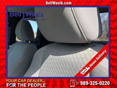 Used 2022 Toyota Tacoma SR image 13