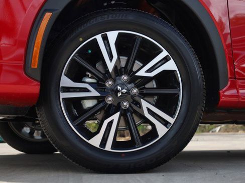 New 2026 Mitsubishi Eclipse Cross SEL image 3