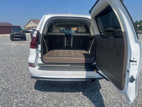 Used 2017 Lexus GX 460 Premium AWD/4WD image 13