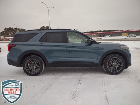 New 2026 Ford Explorer ST-Line w/ ST-Line Street Pack image 6