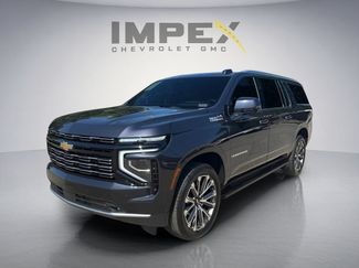 Used 2026 Chevrolet Suburban High Country RWD video 1