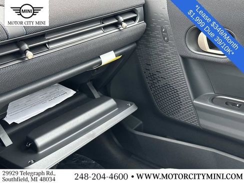 Certified 2025 MINI Cooper S image 32