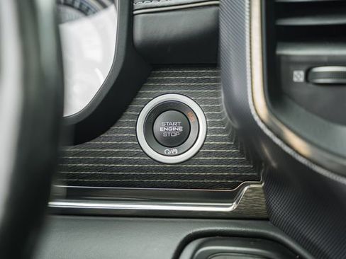 Used 2019 RAM 1500 Limited AWD/4WD image 37