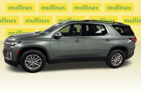 Used 2022 Chevrolet Traverse LT FWD image 11