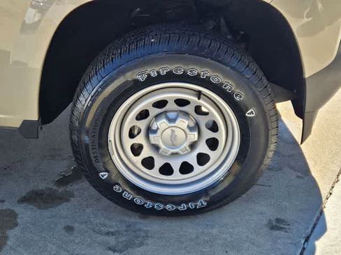 Used 2024 Chevrolet Colorado W/T image 13