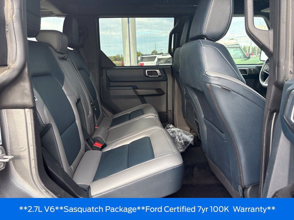 Used 2024 Ford Bronco Outer Banks w/ Sasquatch Package AWD/4WD image 29