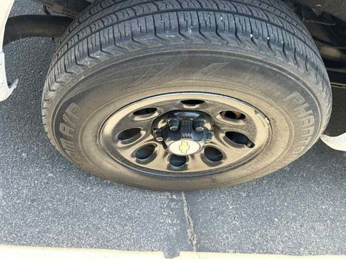 Used 2013 Chevrolet Express 1500 w/ Power Package image 25