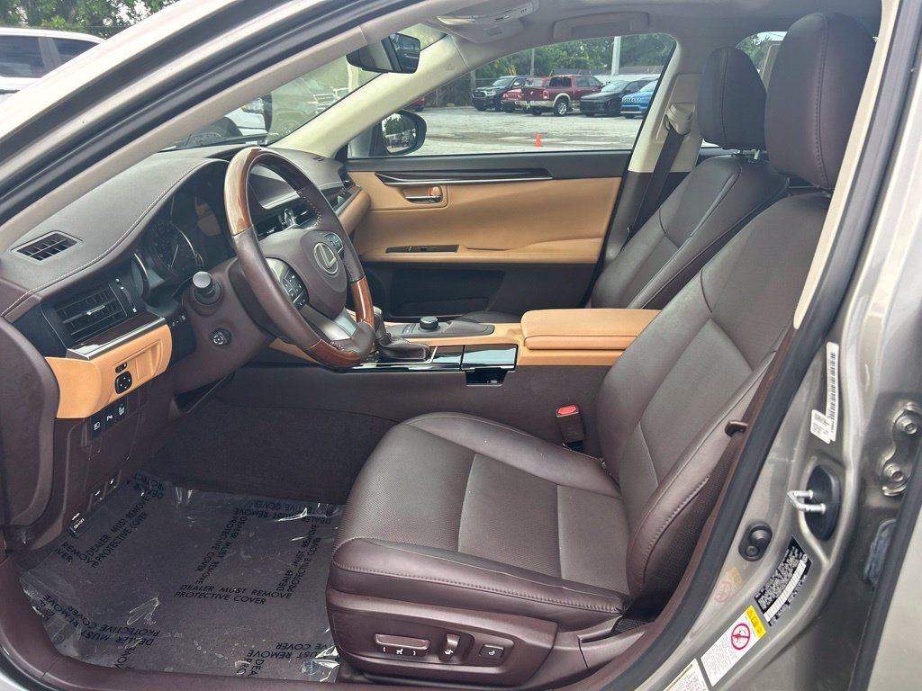 Used 2018 Lexus ES 350 w/ Premier Package FWD image 9