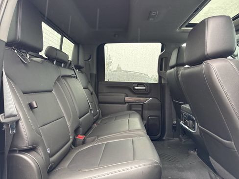 Used 2020 Chevrolet Silverado 2500 LTZ w/ LTZ Premium Package image 9