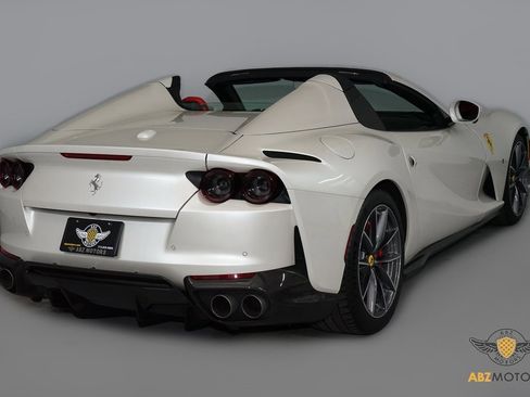 Used 2023 Ferrari 812 GTS image 7