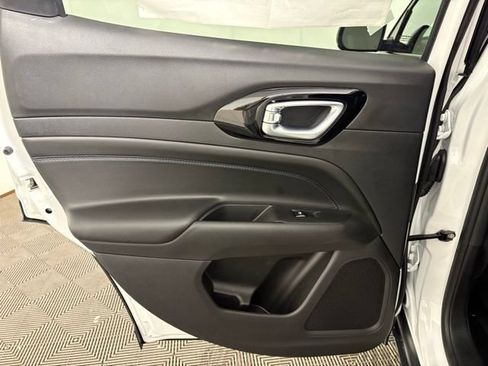 New 2026 Jeep Compass Limited AWD/4WD image 18