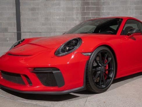 Used 2018 Porsche 911 GT3 RWD image 5