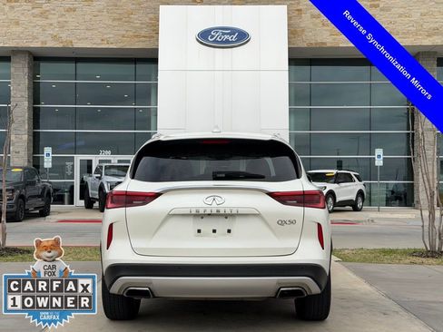 Used 2019 INFINITI QX50 Essential w/ Sensory Package image 24