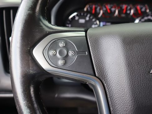 Used 2019 Chevrolet Silverado 2500 LT w/ Midnight Edition image 7