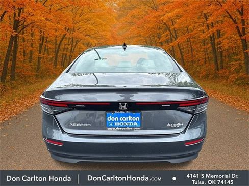 Used 2025 Honda Accord SE image 4