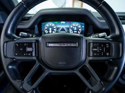 Used 2022 Land Rover Defender 90 X AWD/4WD image 40