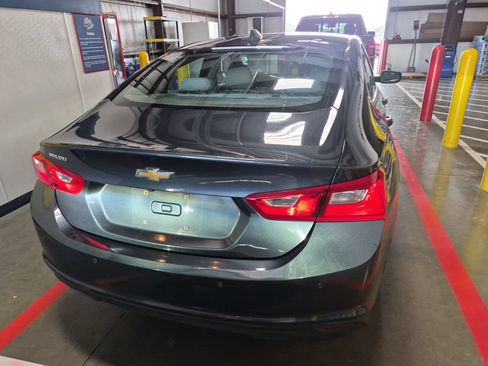 Used 2019 Chevrolet Malibu LS w/ Driver Confidence Package II FWD image 4
