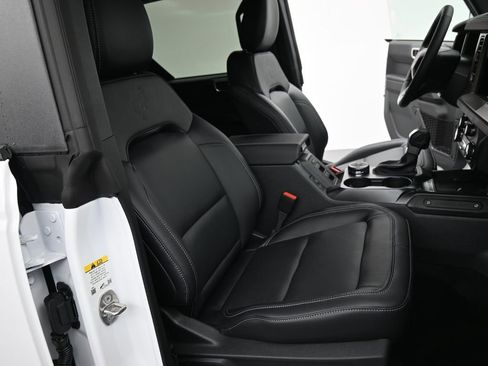 New 2026 Ford Bronco Outer Banks AWD/4WD image 32