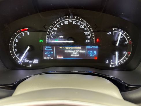 Used 2018 Cadillac XT5 Luxury w/ Driver Awareness Package image 13