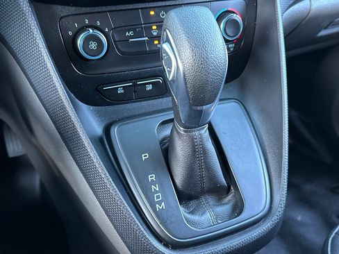 Used 2020 Ford Transit Connect XL image 20