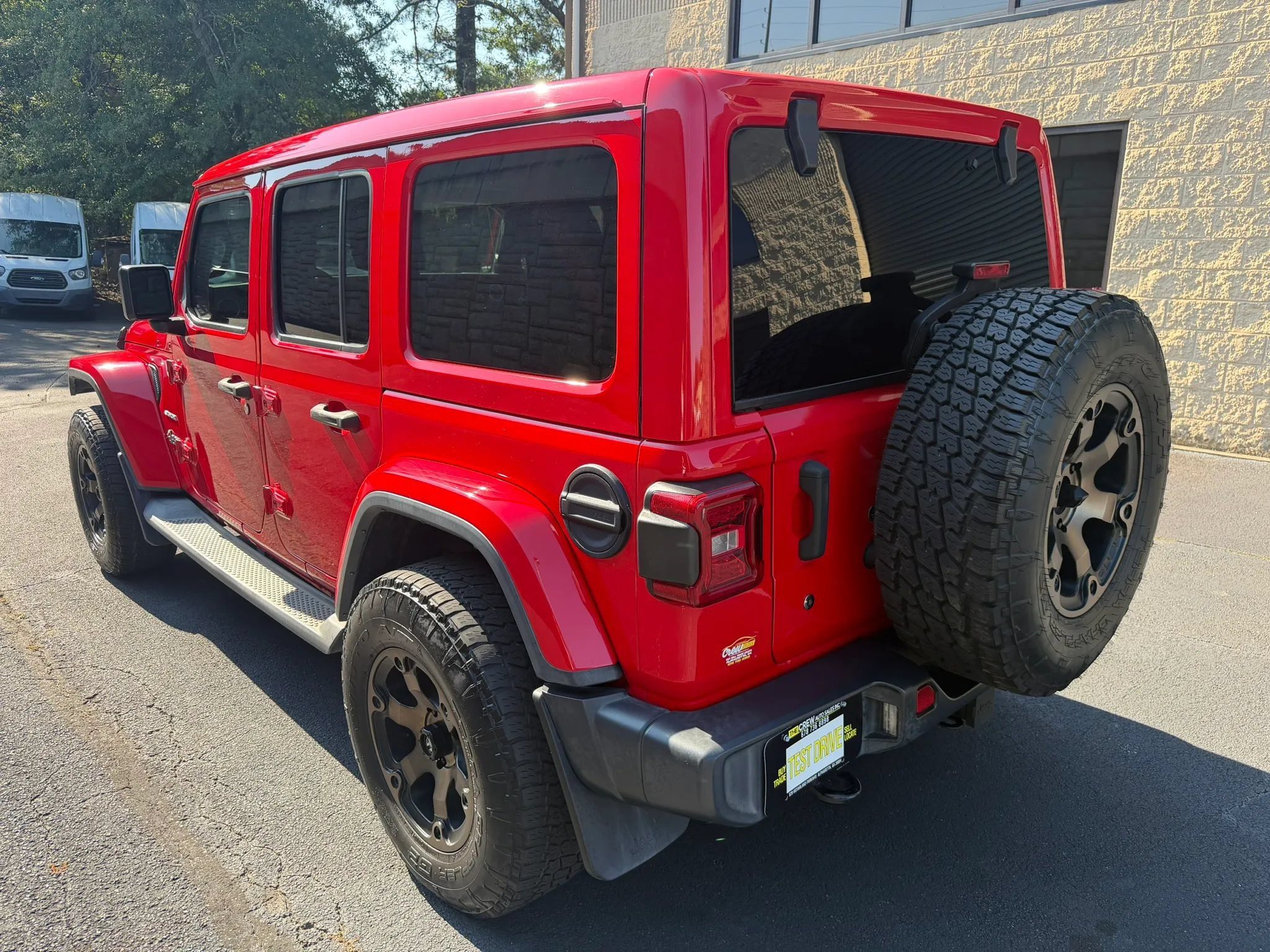 Used 2019 Jeep Wrangler Unlimited Sahara w/ LED Lighting Group AWD/4WD image 10