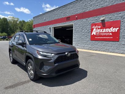 Used 2022 Toyota RAV4 XLE w/ Convenience Package