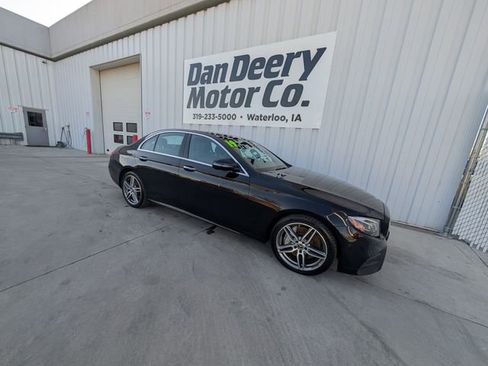 Used 2019 Mercedes-Benz E 300 4MATIC image 33