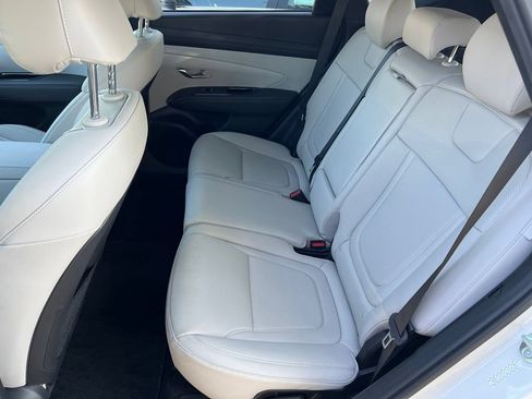 Used 2025 Hyundai Tucson Limited FWD image 15