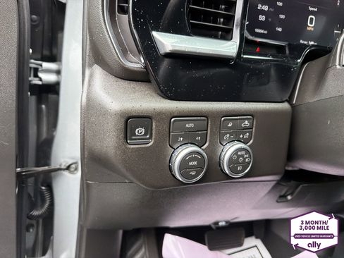 Certified 2026 GMC Sierra 1500 SLT AWD/4WD image 16