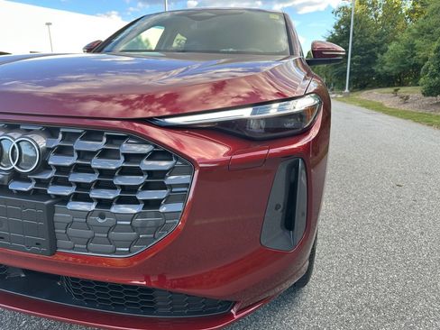 New 2025 Audi Q5 Premium Plus image 26